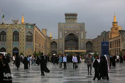 حرم مطهر رضوی در شب ولادت امام رضا(ع)