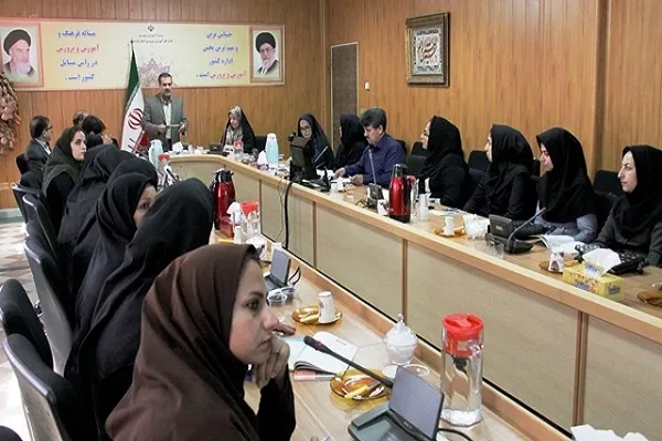 نشست ‌اعتباربخشی به کتاب «نماز کلید بهشت» در کردستان برگزار شد