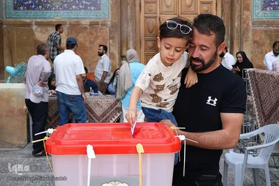 مرحله دوم انتخابات ریاست‌جمهوری در میدان نقش جهان اصفهان