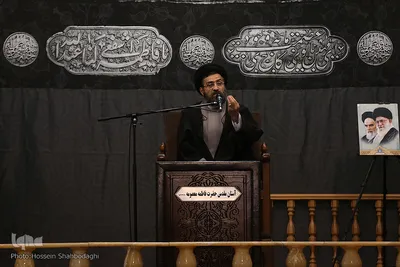 آیین سنتی شمع گردانی در شام رحلت حضرت معصومه(س)