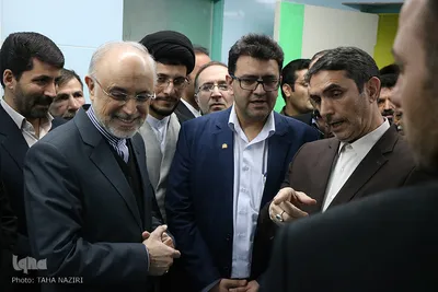 بازدید رئیس سازمان انرژی اتمی کشور از بیمارستان مهر خنداب
