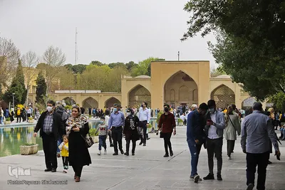 مسافران نوروزی کاخ چهل ستون
