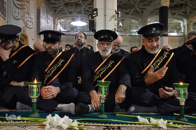 مراسم شمع‌گردانی در شام وفات حضرت معصومه(س)