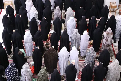 اقامه نماز عید سعید فطر در حرم شاهچراغ(ع)
