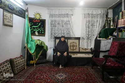 جیران شهبازی ۵۴ سال است که در خانه خود مراسم عزاداری امام حسین(ع) برگزار می‌کند. در خانه وی به صورت هفتگی کلاس قرآن هم برگزار می‌شود.