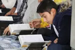 کرسی تلاوت قرآن کریم دانش آموزی ملایر در نماز جمعه به مناسبت 13 آبان