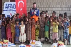 Türkiyə Yəmənə humanitar yardım göndərib