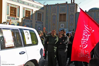 آیین وداع با پیکر مطهر سرهنگ پاسدار «شهید محمدناصر دلیرور» از شهدای نیروی دریایی سپاه  در حرم شاهچراغ(ع)