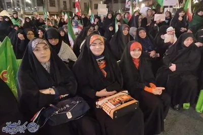 هفتاد و چهارمین اجتماع شبانه بابلسر در میدان شهدا