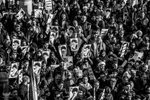تجمع سوگواران امام خامنه‌ای در میدان امام اصفهان