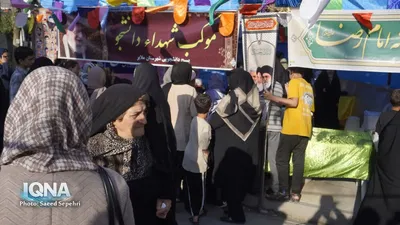 خدمت‌رسانی موکب بسیج دانشجویی ملایر به مردم