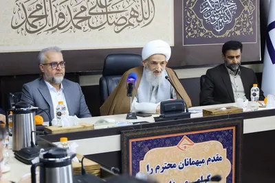 نشست نماینده ولی فقیه در مازندران با مدر کل صدا و سیمای مازندران