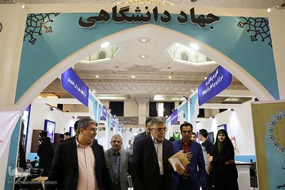بازدید حمیدرضا طیبی از نمابشگاه قرآن کریم