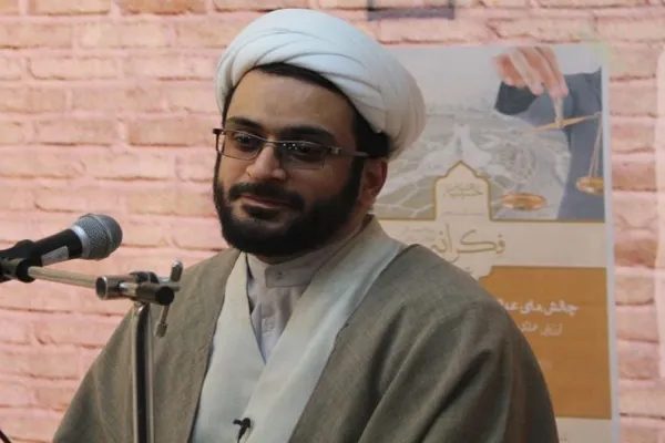 انقلاب بدون اسلام صرفاً شورشی علیه طبقه صنعتی خواهد بود