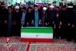 اقامه نماز بر پیکر مطهر رهبر شهید انقلاب به امامت فرزند ارشد ایشان
