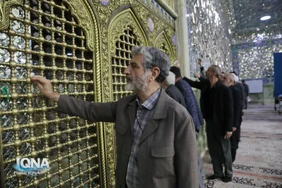 غبارروبی حرم حضرت معصومه (س) توسط جامعه قرآنی 