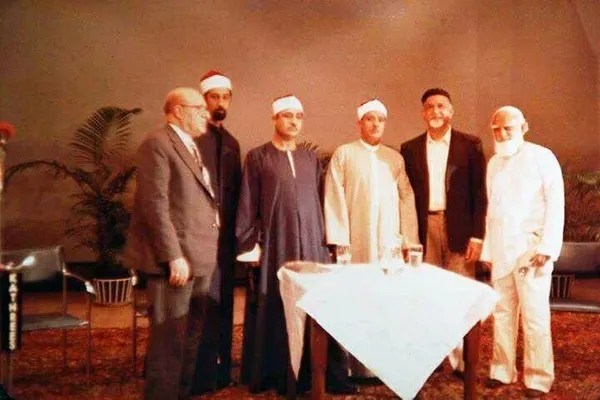 Misir Quran Radiosu qiraət ustadlarının nadir qiraət və azanlarını yayımlayır