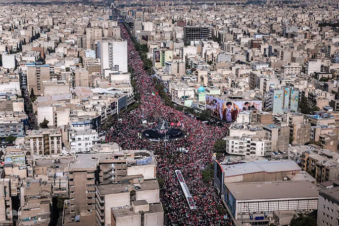Tehran: al via corteo funebre per Leader Rivoluzione Islamica