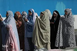 اقامه نماز عید فطر در محله بهرود