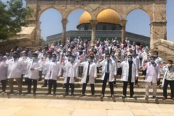 Palestina: giuramento di Ippocrate nella Moschea di Al-Aqsa