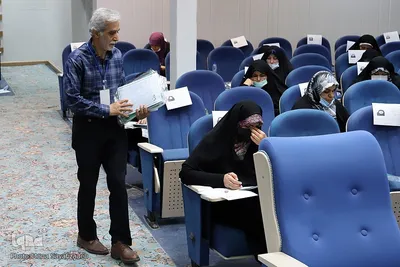 آزمون کتبی ارزیابی حافظان در اهواز