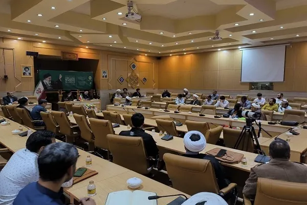 “İmam Xameneinin Quran düşüncəsində cihad, müqavimət və istikbarla mübarizə” beynəlxalq iclası keçirildi