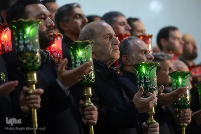 اهتزاز پرچم گنبد حرم حضرت عبدالعظیم(ع) بر فراز برج میلاد