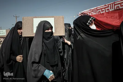 ورود پیکرهای 72 شهید به کشور از مرز شلمچه
