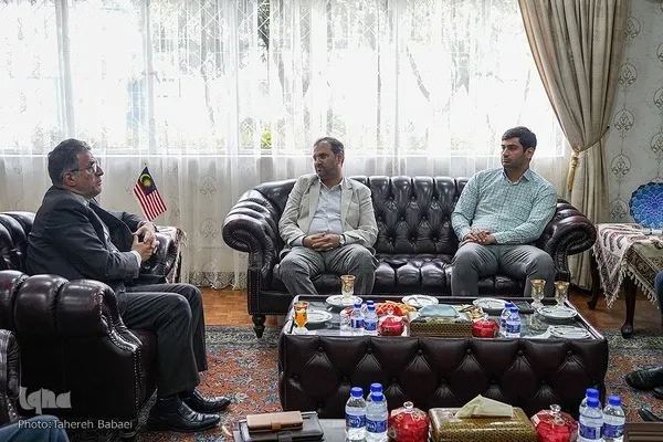 Pertemuan delegasi Al-Quran dari Iran bersama ketua duta negara Republik Islam Iran di Malaysia + gambar & video