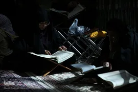 ترتیل‌خوانی قرآن کریم در حرم امام رضا(ع)