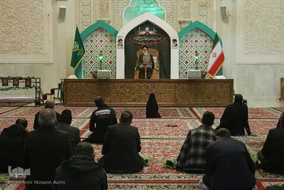 برگزاری مراسم بزرگداشت پیروزی انقلاب اسلامی در حرم مطهر