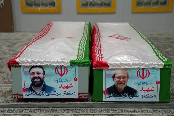 آغاز مراسم تشییع پیکر شهدا از میدان انقلاب