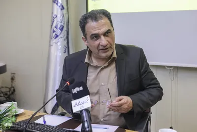 احمد پاکتچی در نشست علمی «ثمره ریشه‌شناسی در فهم معانی قرآن کریم»
