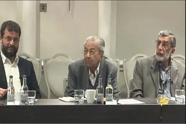 Mahathir Mohamad appelle les musulmans à l'unité