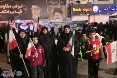 موج پنجاه و هفتمین شب اجتماع مردم  بابلسر  در  میدان شهدای بیت المقدس