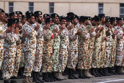 مراسم وداع با پیکر مطهر سروان شهید«رضا کریمی» در تیپ ۵۵ هوابرد شیراز