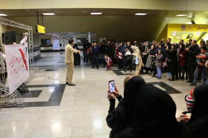 گذرگاه‌های فرهنگی مترو؛ عرصه تماشای 40 سالگی پیروزی انقلاب اسلامی