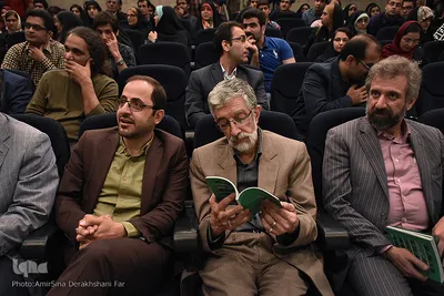 رونمایی از تازه ترین کتاب فاضل نظری