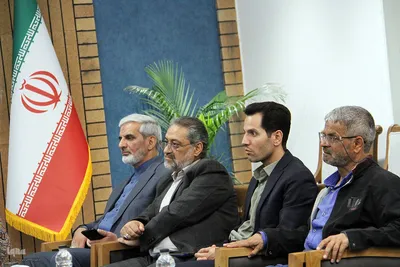 دیدار جمعی از فعالان قرآنی با استاندار یزد