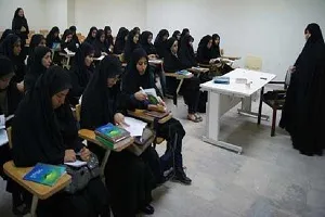برگزاری هشت دوره ضمن خدمت برای معلمان و کارمندان توسط بنیاد قرآن