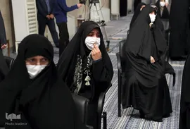رهبر انقلاب اسلامی در دیدار دست‌اندرکاران برگزاری کنگره شهدای قم