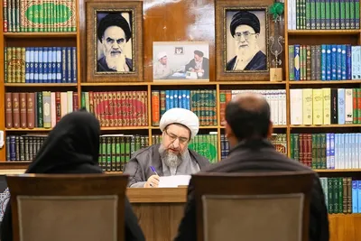 دیدار اقشار مختلف مردم با امام جمعه تبریز