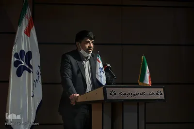 عیسی علیزاده، معاون فرهنگی جهاددانشگاهی 
 در نشست توسعه اقتصاد صنایع خلاق فرهنگی