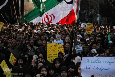 راهپیمایی مردم مشهد در پی شهادت سردار سپهبد شهید قاسم سلیمانی