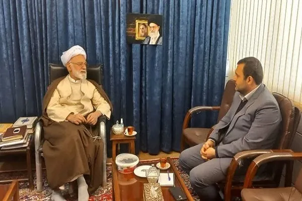دیدار سرپرست جهاددانشگاهی استان مرکزی با آیت‌الله دری نجف‌آبادی