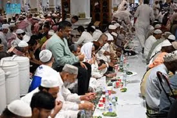 L'Iftar à la Mosquée du Prophète (psl) le premier jour du Ramadan