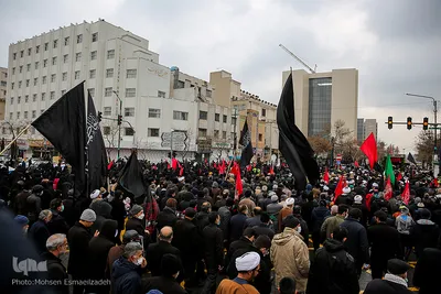 تشییع پیکر 9 شهید دفاع مقدس و مدافع حرم در مشهد

