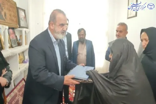 دیدار  اعضای جهاد دانشگاهی واحد مازندران با خانواده شهید رسانه «محمد حسن قریب طزره»
