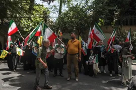 تجمع اعتراضی خانواده شهدا و ایثارگران در محکومیت حملات رژیم صهیونیستی و آمریکا