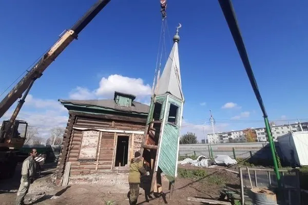 Rusiyanın ən qədim taxta məscidinin yenidən qurulması təxirə salınıb